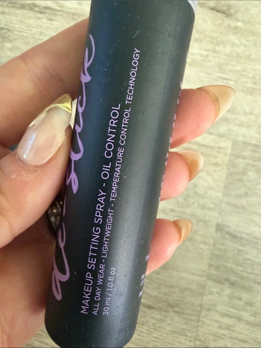 Urban Decay De-Slick Oil Control Setting Spray — Black with Purple Script